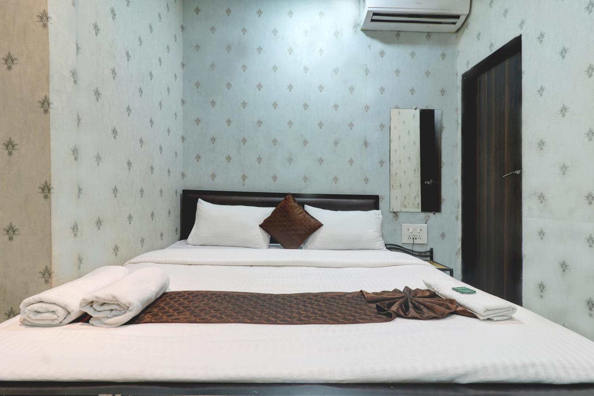 Hotel Shabana - Colaba Causeway Mumbai Eksteriør bilde