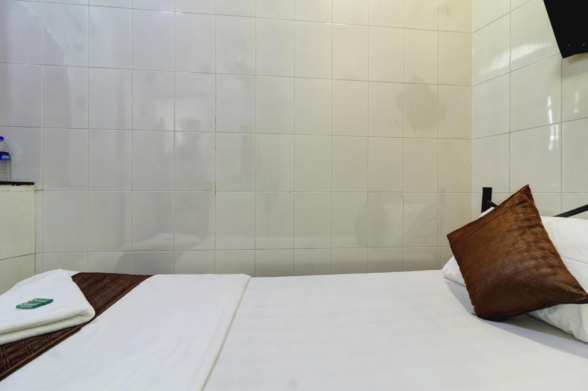Hotel Shabana - Colaba Causeway Mumbai Eksteriør bilde